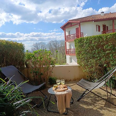 T1 Bis Avec Piscine Vue Golf Et Montagnes Daire Arcangues Dış mekan fotoğraf
