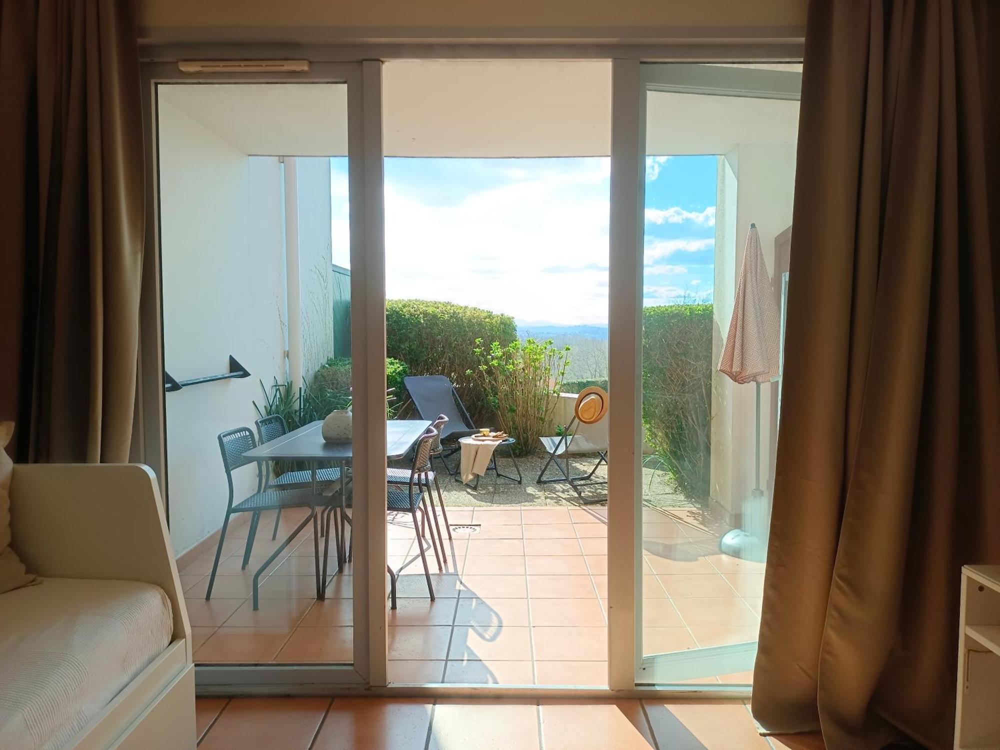 T1 Bis Avec Piscine Vue Golf Et Montagnes Daire Arcangues Dış mekan fotoğraf